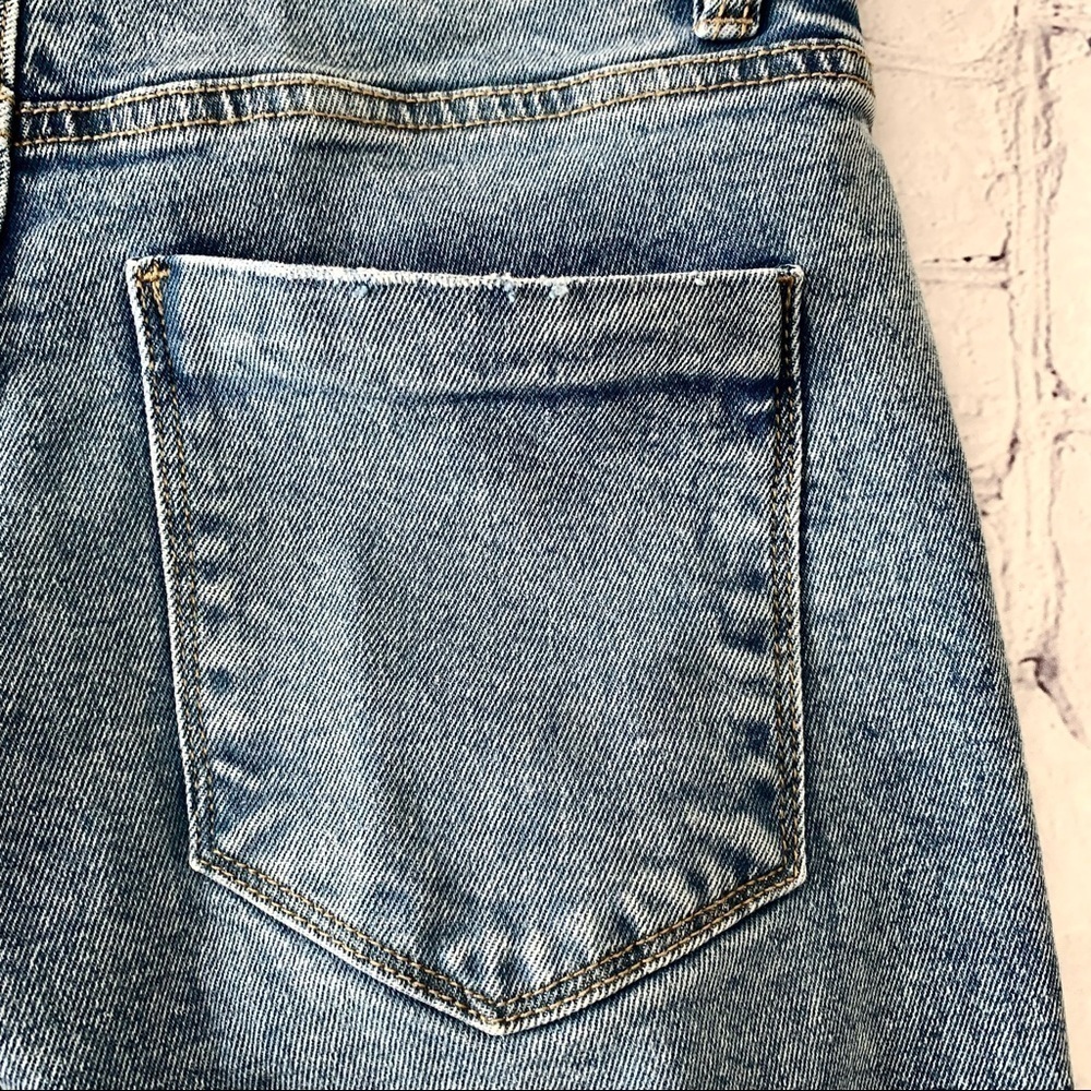 HIGH Rise Distressed Wide Leg Jeans - Picture 10 of 11